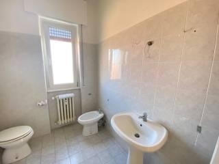 Bilocale vicolo Amabile 19, Centro, Gazzada Schianno — foto 29 di 43