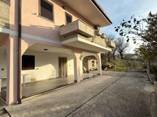Villa bifamiliare via Vasca, Centro, Pietranico — foto 5 di 26