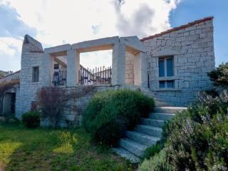 Villa a schiera via Is Laccus, Castiadas