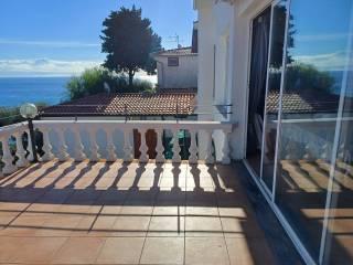 Villa unifamiliare via Sant'Elmo 372, Centro, Diano Marina