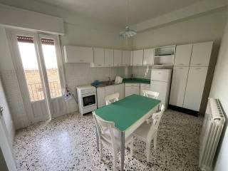 Quadrilocale via Paolo Emiliani Giudici 12, Centro, Caltanissetta — foto 4 di 12