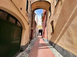 Monolocale via Vittorio Emanuele II, Centro, Toirano — foto 6 di 28