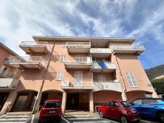 Monolocale via Vittorio Emanuele II, Centro, Toirano — foto 12 di 28