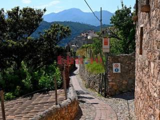 Quadrilocale via Castello 5, Verezzi, Borgio Verezzi