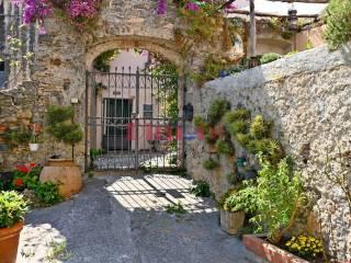Quadrilocale via Castello 5, Verezzi, Borgio Verezzi — foto 48 di 128