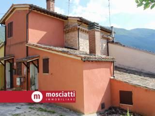 Terratetto unifamiliare frazione Rastia, Matelica — foto 3 di 6