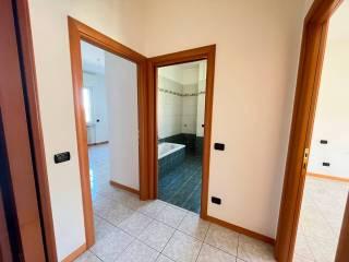 Trilocale via Sant'Alessandro 20, Centro, Monte Marenzo — foto 13 di 23