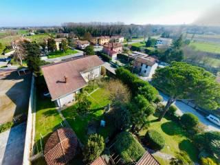 Villa bifamiliare via Martiri della Libertà 101, Massa Lombarda — foto 18 di 52