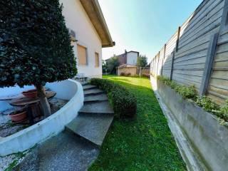 Villa bifamiliare via Martiri della Libertà 101, Massa Lombarda — foto 14 di 52