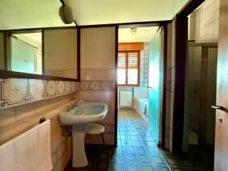 Villa bifamiliare via Martiri della Libertà 101, Massa Lombarda — foto 37 di 52