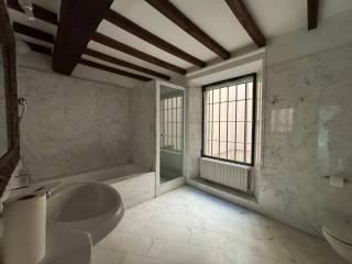 Loft piazzale Salvo D'Acquisto, Centro Storico, Parma — foto 5 di 17
