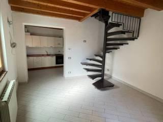 Terratetto unifamiliare 90 m², Centro, Bagnolo Cremasco — foto 7 di 21