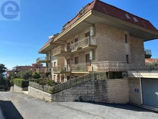 Bilocale via Aurelia 48, Riva Ligure — foto 12 di 15