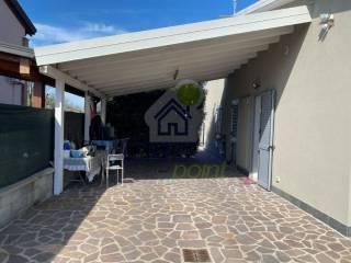 Terratetto unifamiliare via fratelli manfredi, Centro, Boretto — foto 4 di 20