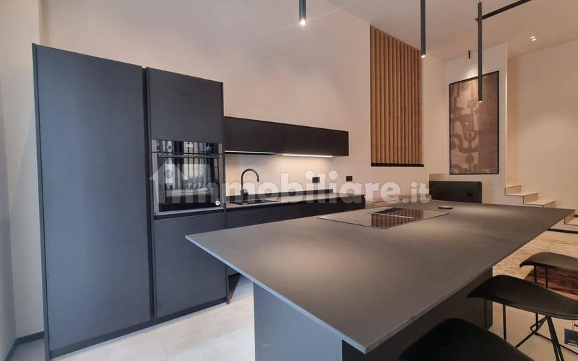 Loft via Cardinale Pietro Maffi, Centro Storico, Pavia — foto 14 di 24