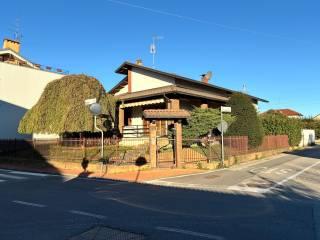 Villa unifamiliare via Roma 57A, Biandrate — foto 3 di 45