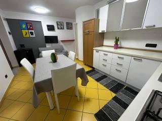 Trilocale viale Italia  139, Centro, San Cataldo