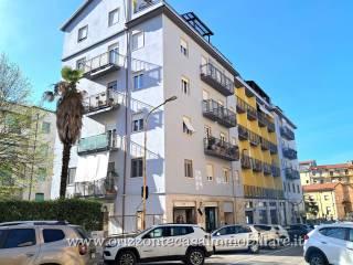 Appartamento ottimo stato, quarto piano, Ascoli Piceno — foto 9 di 38