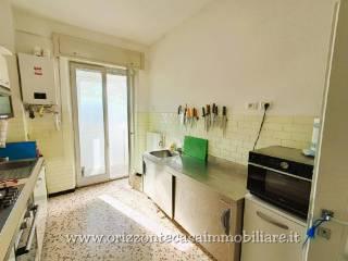 Appartamento ottimo stato, quarto piano, Ascoli Piceno — foto 30 di 38