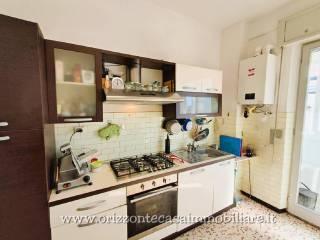 Appartamento ottimo stato, quarto piano, Ascoli Piceno — foto 2 di 38