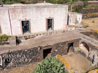 Villa unifamiliare via Madonna del Rosario 103, Siba Roncone, Pantelleria — foto 18 di 27