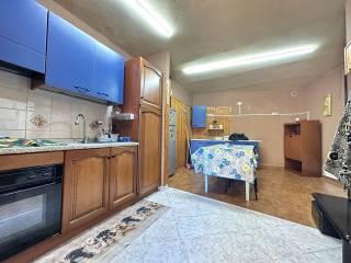 Terratetto unifamiliare 75 m², da ristrutturare, Centro, Montepaone — foto 6 di 11