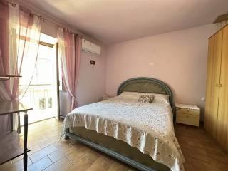 Terratetto unifamiliare 75 m², da ristrutturare, Centro, Montepaone
