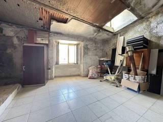Terratetto unifamiliare 75 m², da ristrutturare, Centro, Montepaone — foto 5 di 11