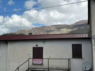 Trilocale via Colle 3, Frosinone — foto 2 di 6