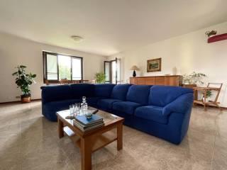 Villa unifamiliare, buono stato, 272 m², Colverde