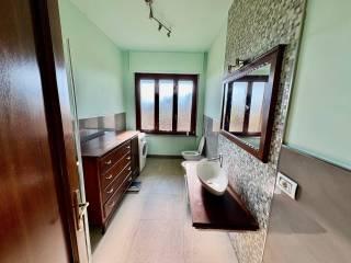 Villa bifamiliare, ottimo stato, 435 m², Fossano