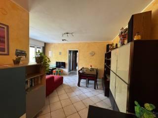 Trilocale via per Casorate 9/c, Cardano al Campo