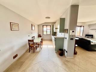 Villa bifamiliare Strada Tetti Roccia, Savigliano — foto 2 di 42