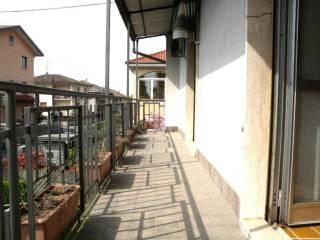 Villa bifamiliare via Monfalcone 5, Origgio — foto 5 di 46