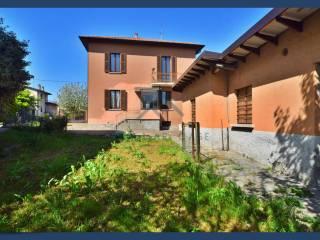 Villa unifamiliare via Napoli, Centro, Azzate — foto 8 di 41