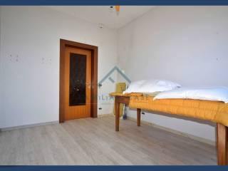 Villa unifamiliare via Napoli, Centro, Azzate — foto 6 di 41
