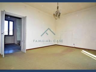 Villa unifamiliare via Napoli, Centro, Azzate — foto 2 di 41