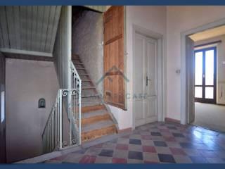 Villa unifamiliare via Napoli, Centro, Azzate — foto 3 di 41