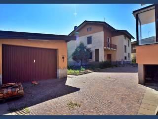 Villa unifamiliare via Napoli, Centro, Azzate — foto 31 di 41