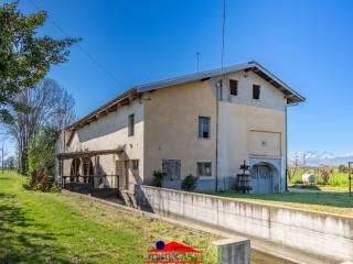 Cascina Strada Raffo 32, Busca — foto 4 di 36
