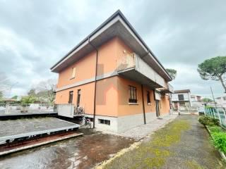 Appartamento viale della Repubblica, Centro, Meldola — foto 8 di 32