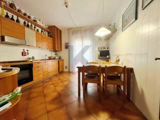 Appartamento viale della Repubblica, Centro, Meldola — foto 18 di 32