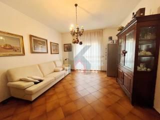 Appartamento viale della Repubblica, Centro, Meldola — foto 4 di 32
