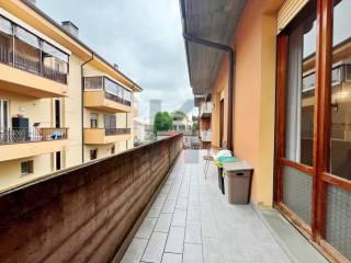 Appartamento viale della Repubblica, Centro, Meldola — foto 2 di 32