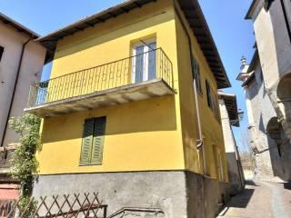 Terratetto unifamiliare via San Lorenzo, Centro, Castelletto d'Orba — foto 2 di 19
