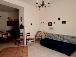 Quadrilocale via Benedetto Croce 1, Guardia Sanframondi — foto 3 di 20