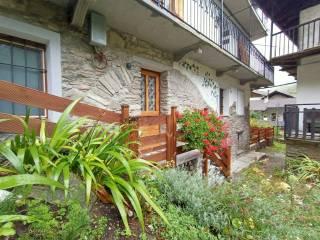 Bilocale frazione Vieyes, Centro, Aymavilles