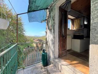 Monolocale via delle Mura 3, Latera — foto 3 di 14