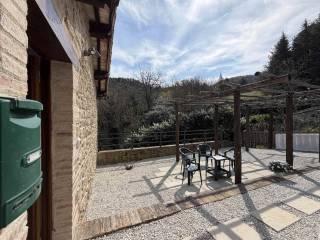 Terratetto unifamiliare via Isola di Valfornace, Valfornace — foto 20 di 32