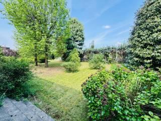 Villa unifamiliare via Giosuè Carducci 20A, Verano Brianza — foto 23 di 197